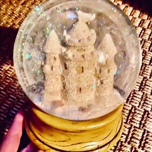 Snow globe… collectible .. sandcastle w music